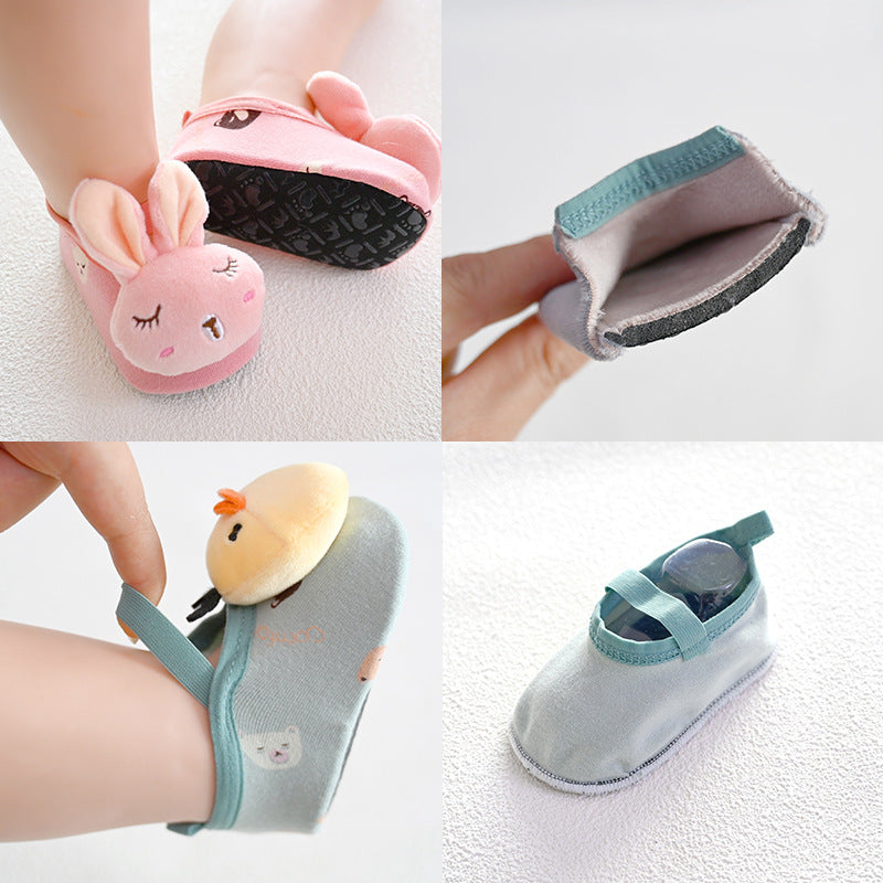 Four images of soft, flexible baby shoes: pink with rabbit face and ears, light blue with chick design, and a detailed view showing their foldable sole and interior.