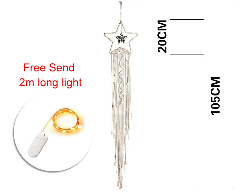 Star-shaped macrame wall hanging, 105 cm long with a 20 cm star, includes a free 2m USB light strip.