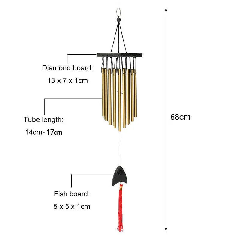 Wind chime with gold tubes (14-17cm) hangs from a 13x7x1cm diamond board. Features a 5x5x1cm fish-shaped board with a red tassel. Total length is 68cm.