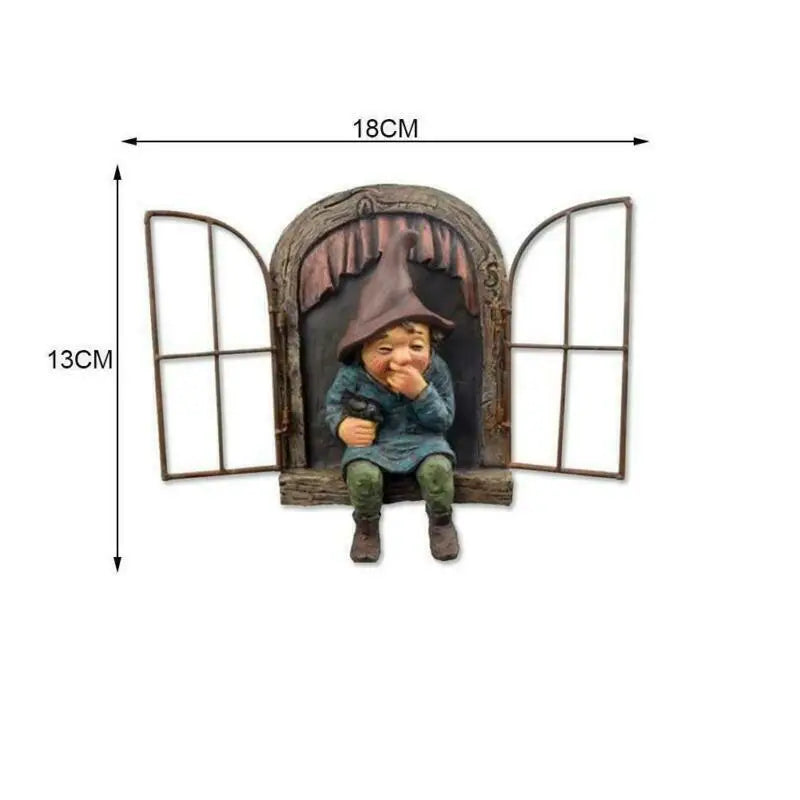 A garden gnome sculpture sits in a rustic window frame with open shutters. The gnome wears a pointed hat and cheerful expression. Dimensions are shown as 18 cm wide and 13 cm high.
