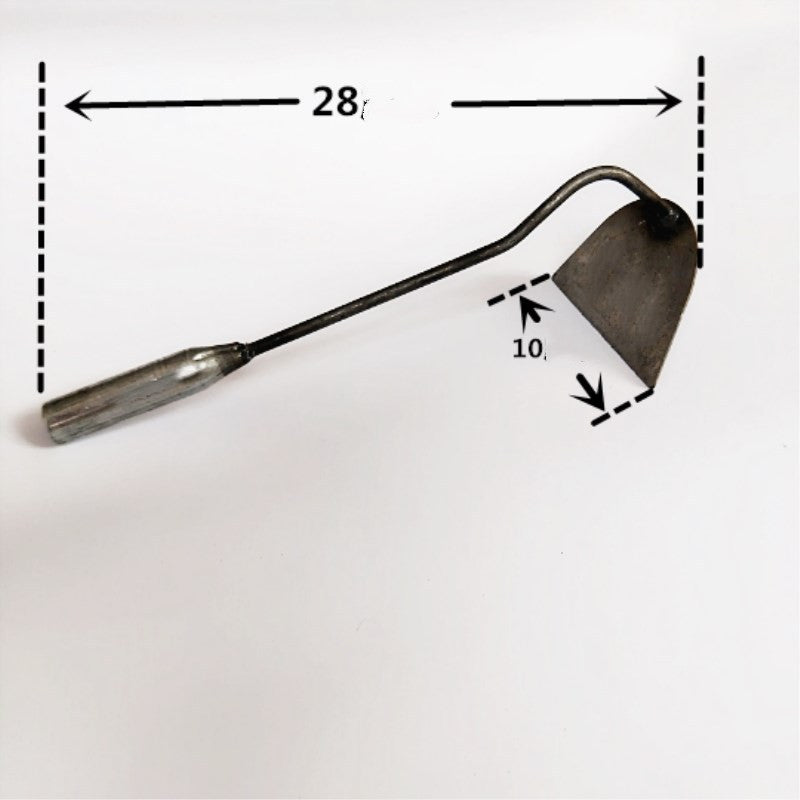 A metal hoe with a rectangular blade and a metal handle. The handle measures 28 cm and the blade 10 cm. Measurements are indicated with dashed lines and arrows.