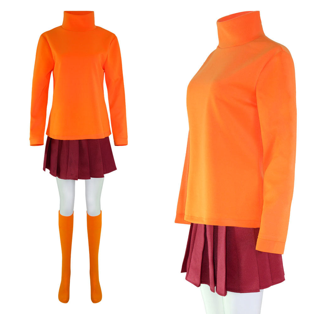 A mannequin displays an orange turtleneck sweater, maroon pleated skirt, and orange knee-high socks. A close-up of the top is shown to the right.