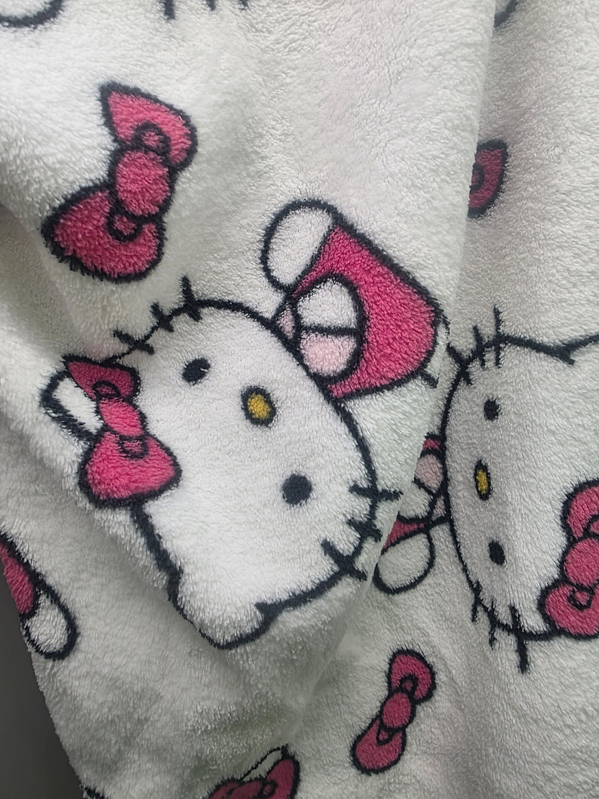 Hello Kitty Sanrio Fleece Loungewear Set Womens White Pink Embroidered