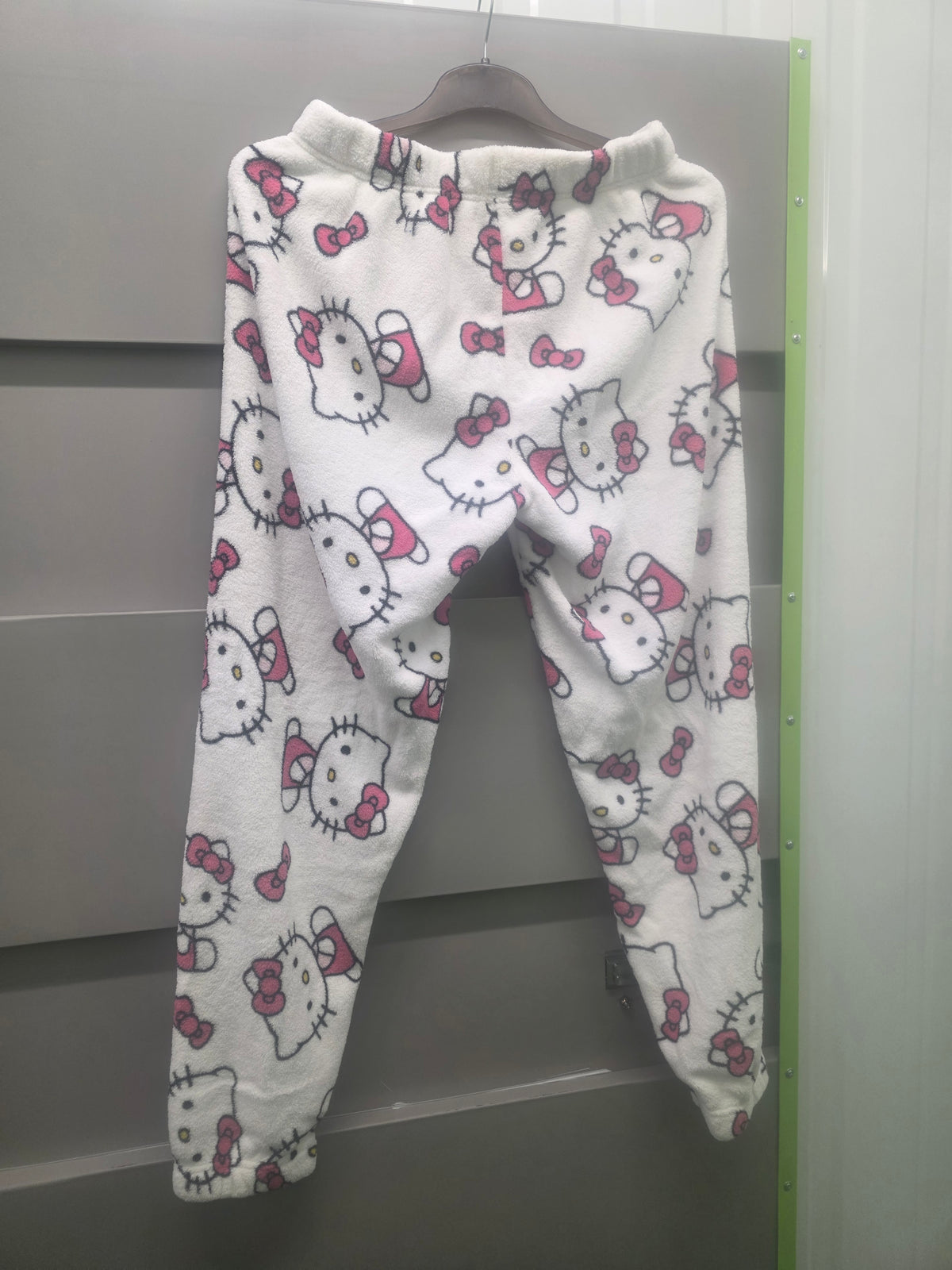 Hello Kitty Sanrio Fleece Loungewear Set Womens White Pink Embroidered